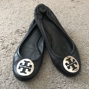 Black Tory Burch Flats w Silver Logo